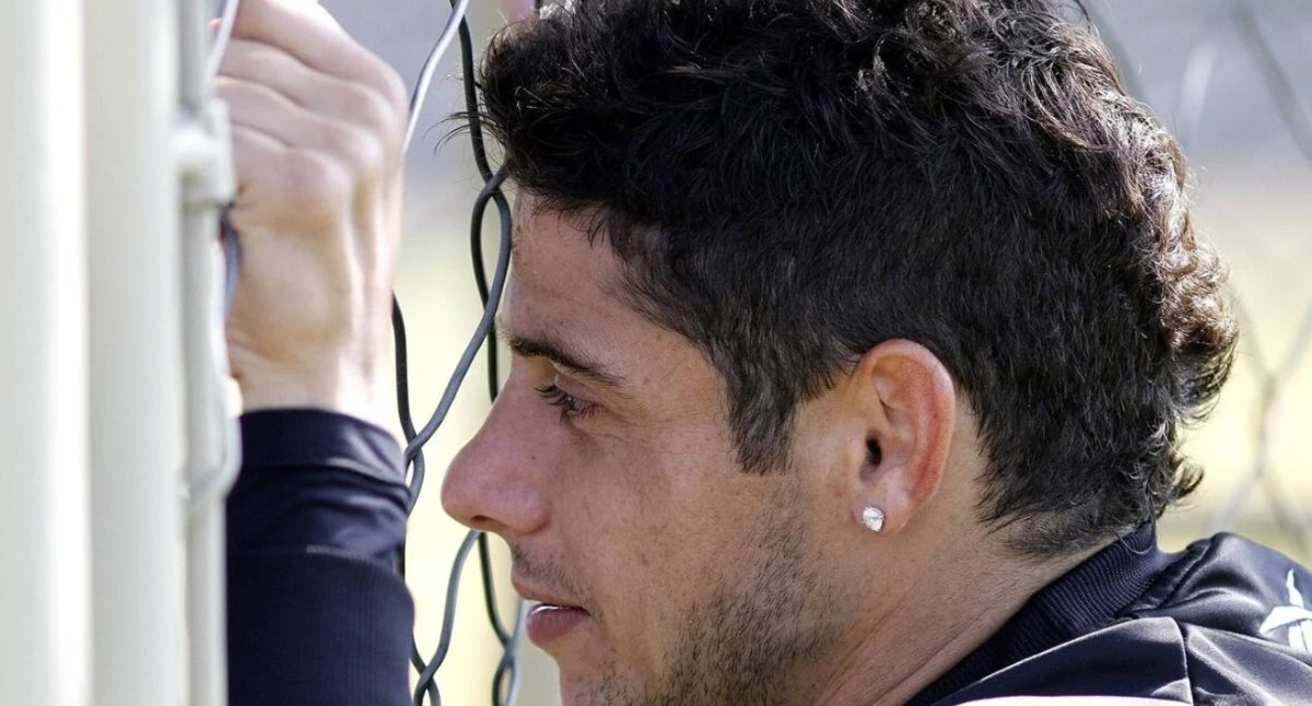 Cicinho Reveals Battle With Alcoholism and Hallucinations